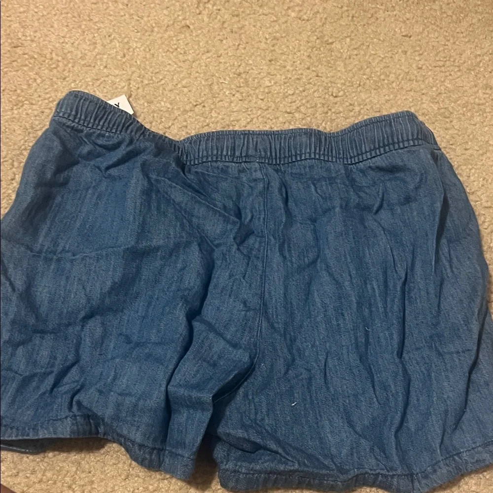 Old Navy Blue Chambray Elastic-Waist Women's Shorts